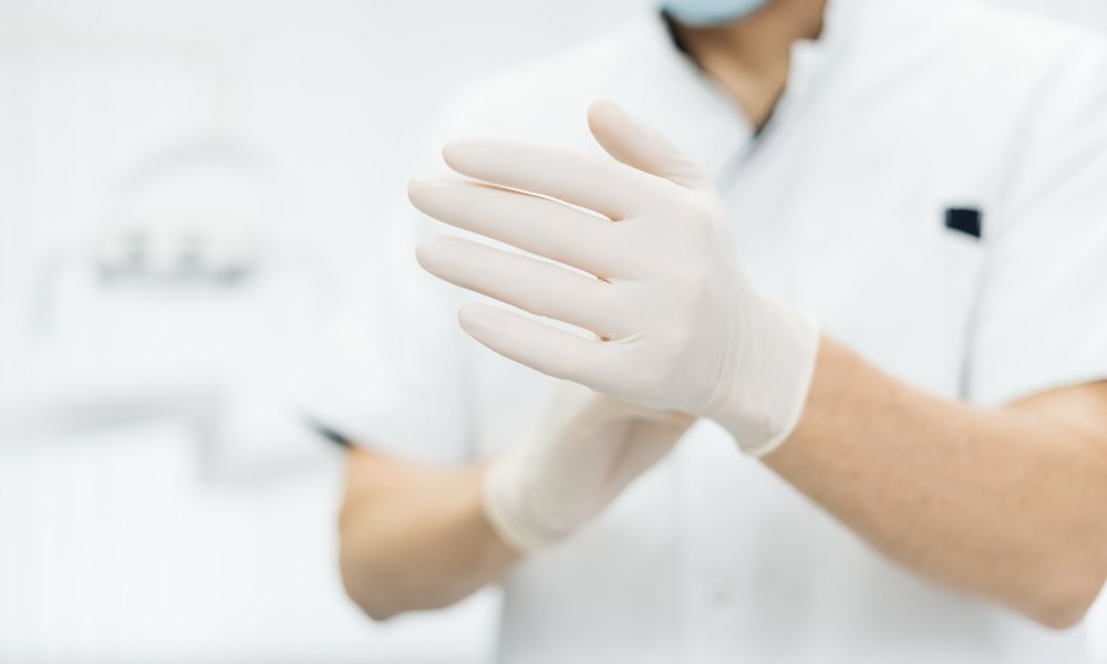 Смотровые стерильные перчатки –  в компании «Анком-Мед»